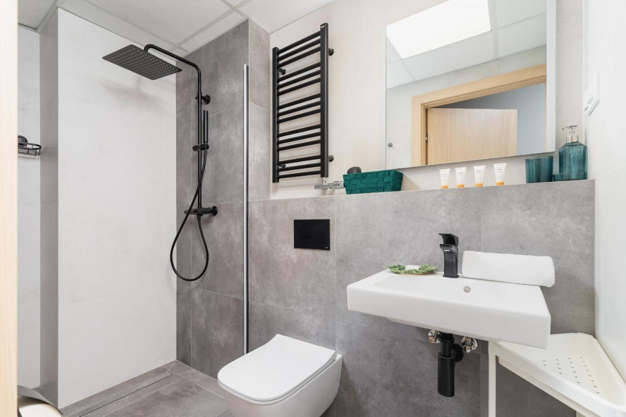 Cozy Studio Apartments Sauna & Ac Krakow By Noclegi Renters Luaran gambar