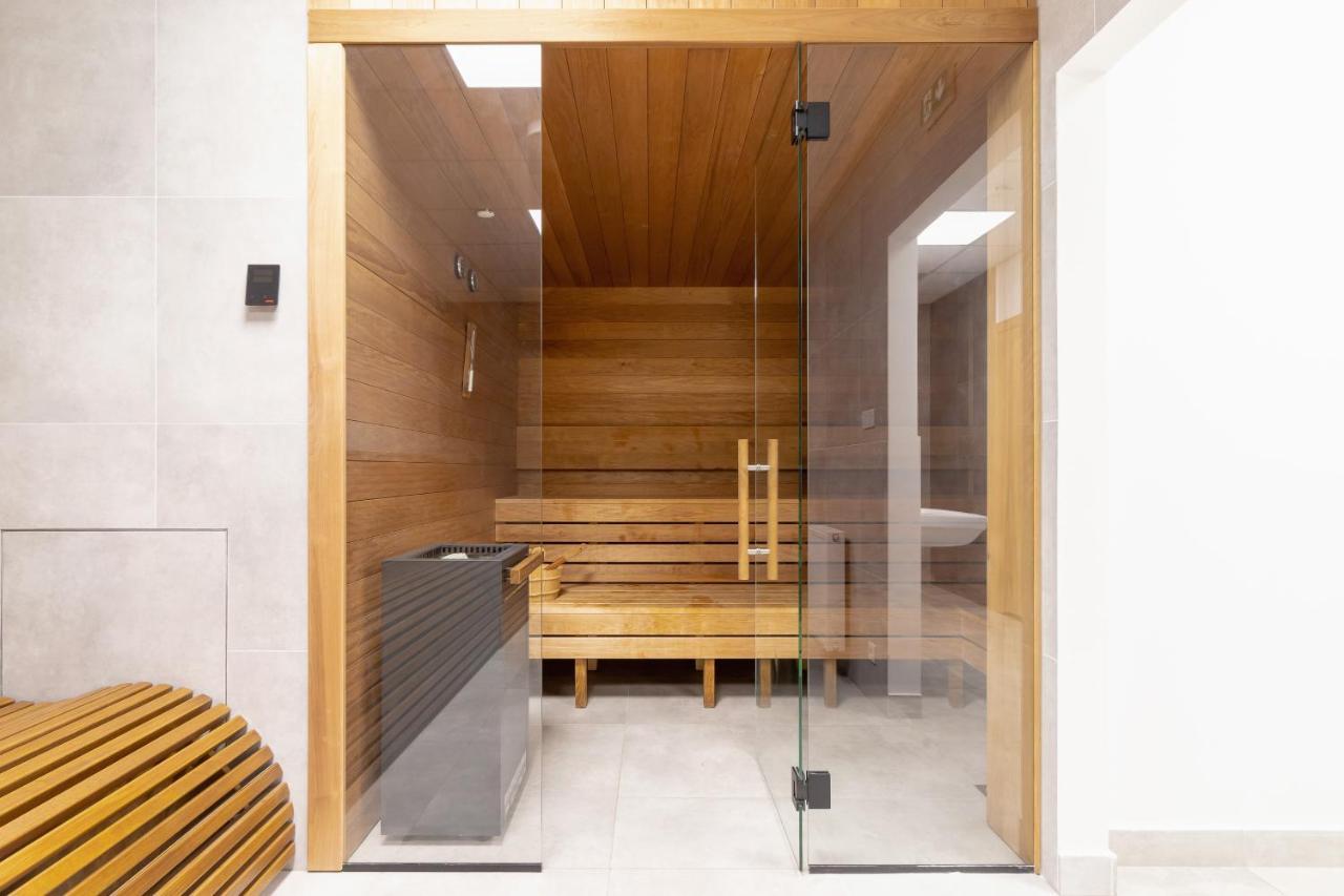 Cozy Studio Apartments Sauna & Ac Krakow By Noclegi Renters Luaran gambar
